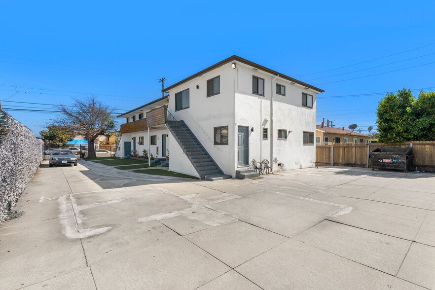 More Photos Of 10329 S Inglewood Ave, Inglewood Apartments For Sale