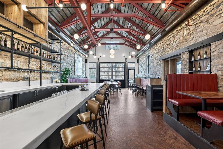 More Photos Of 185 N Lena St, Ridgway General Retail For Lease