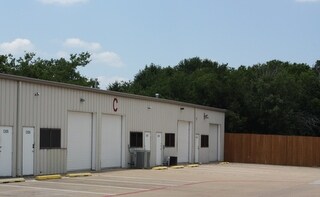 More Photos Of 817 S Mill St, Lewisville Flex For Lease