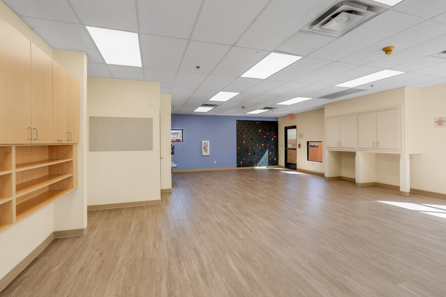 More Photos Of 1151 W Ray Rd, Chandler Daycare Center For Sale