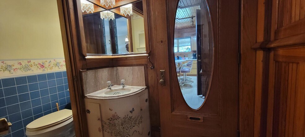 More Photos Of 3030 Michigan St, South Bend Office For Sale