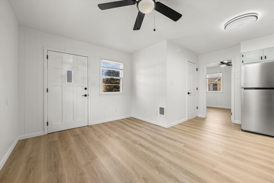 More Photos Of 71 Maple St, Clyde Apartments For Sale