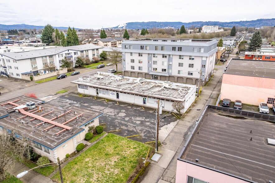 More Photos Of 1221-1227 17th Ave, Longview Loft Creative Space For Sale