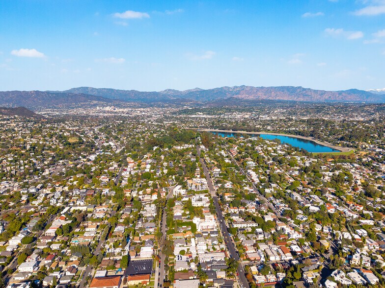 More Photos Of 1651 Golden Gate Ave, Los Angeles Apartments For Sale