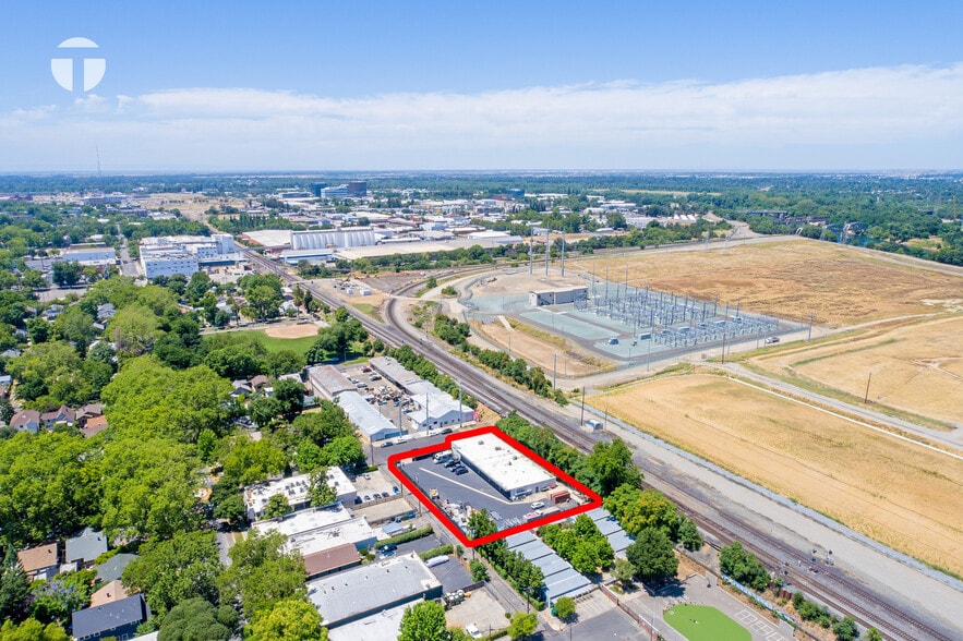 More Photos Of 205 23rd St, Sacramento Flex For Sale