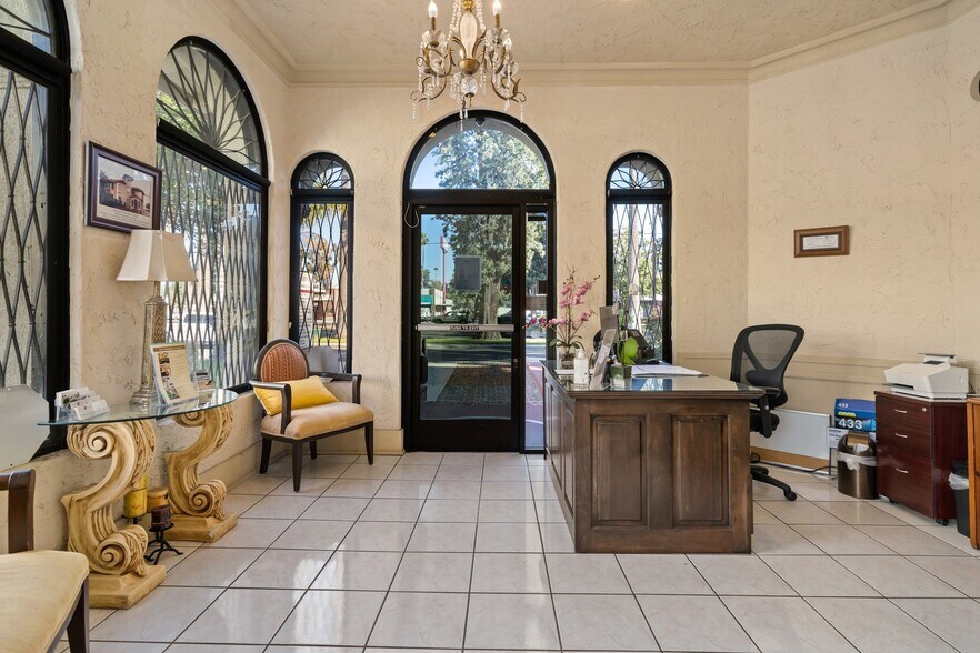 More Photos Of 7121 Magnolia Ave, Riverside Office For Sale