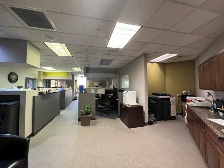 More Photos Of 930 Executive Way, Redding Office For Sale