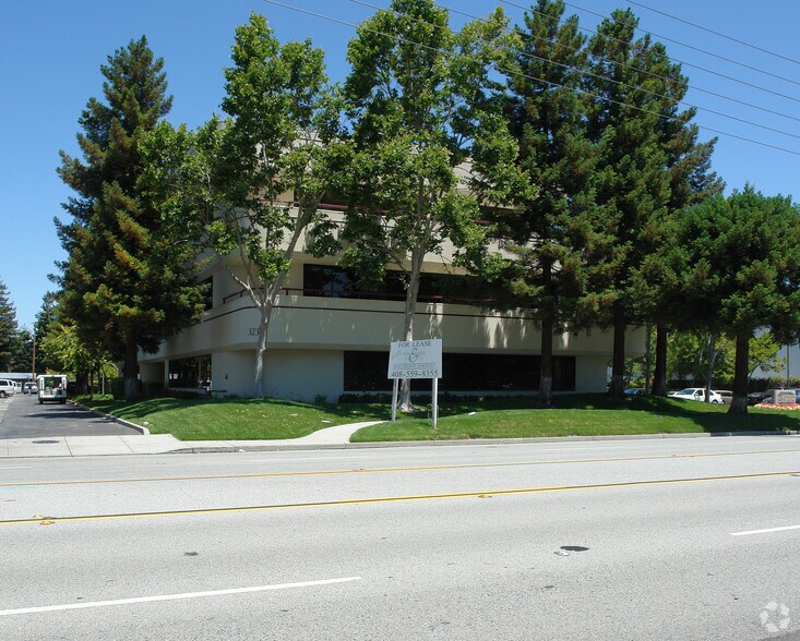 More Photos Of 3235 Kifer Rd, Santa Clara Office For Sale