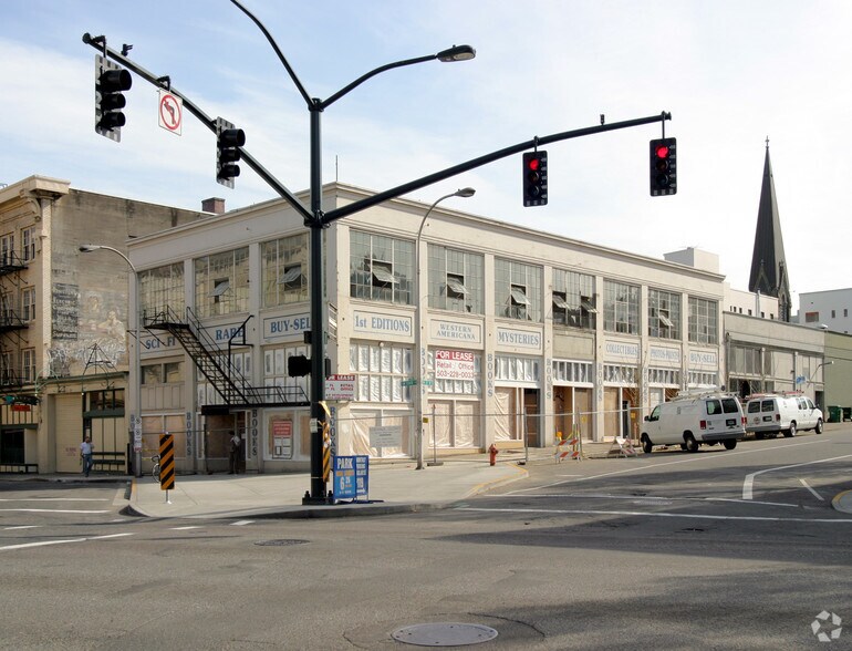 More Photos Of 414 SW 13th Ave, Portland Storefront Retail Office For Lease