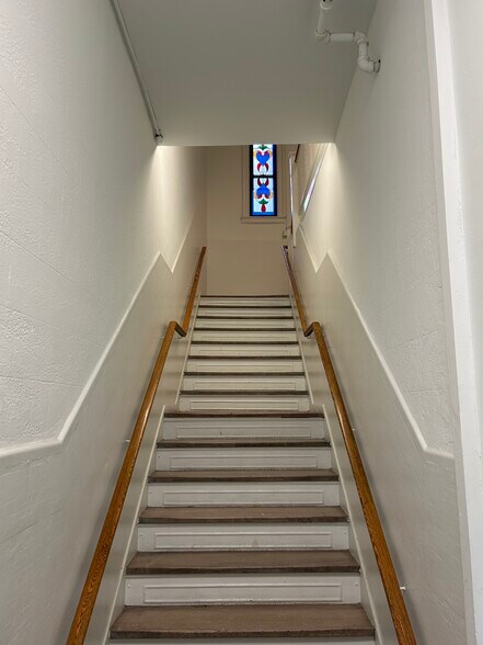 More Photos Of 108 Church St, New Brunswick Office For Lease