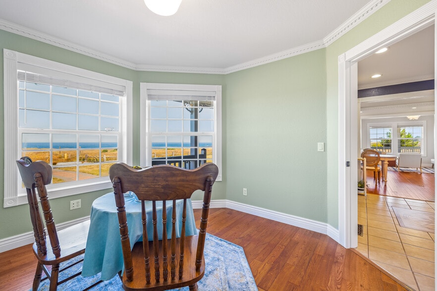 More Photos Of 19351 Del Mar Dr, Fort Bragg Specialty For Sale
