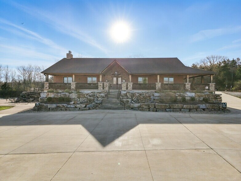 More Photos Of 3960 Highway Z, Wentzville Winery Vineyard For Sale
