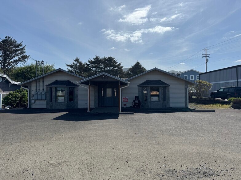 More Photos Of 316 Highway 101 N, Rockaway Beach Storefront Retail Residential For Sale