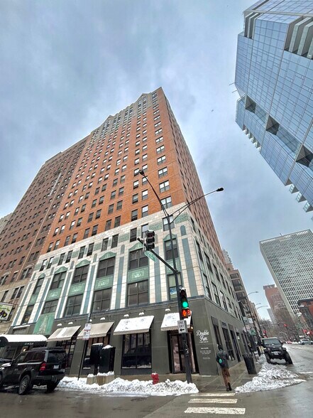 More Photos Of 1150 N State St, Chicago Apartments For Lease