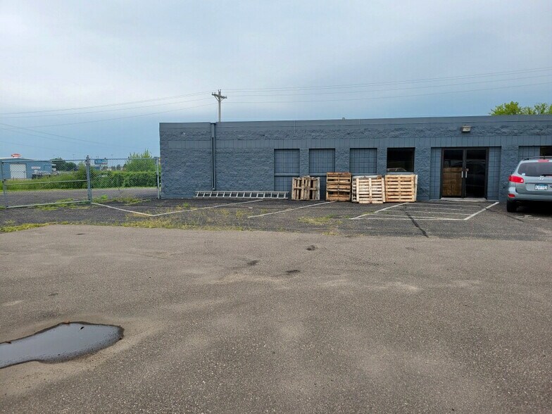 More Photos Of 9651 152nd Ave NE, Forest Lake Industrial For Lease