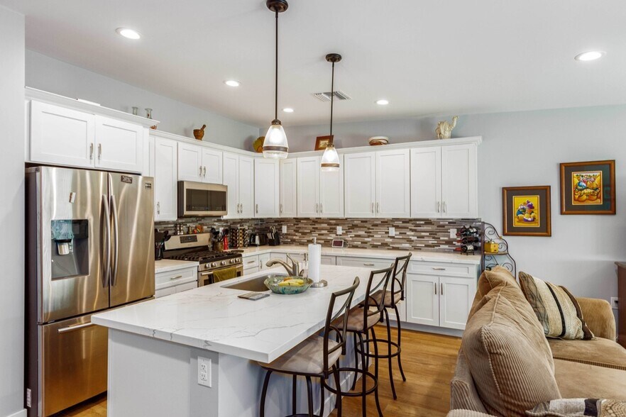 More Photos Of 207 E Monterey Way, Phoenix Office Residential For Sale