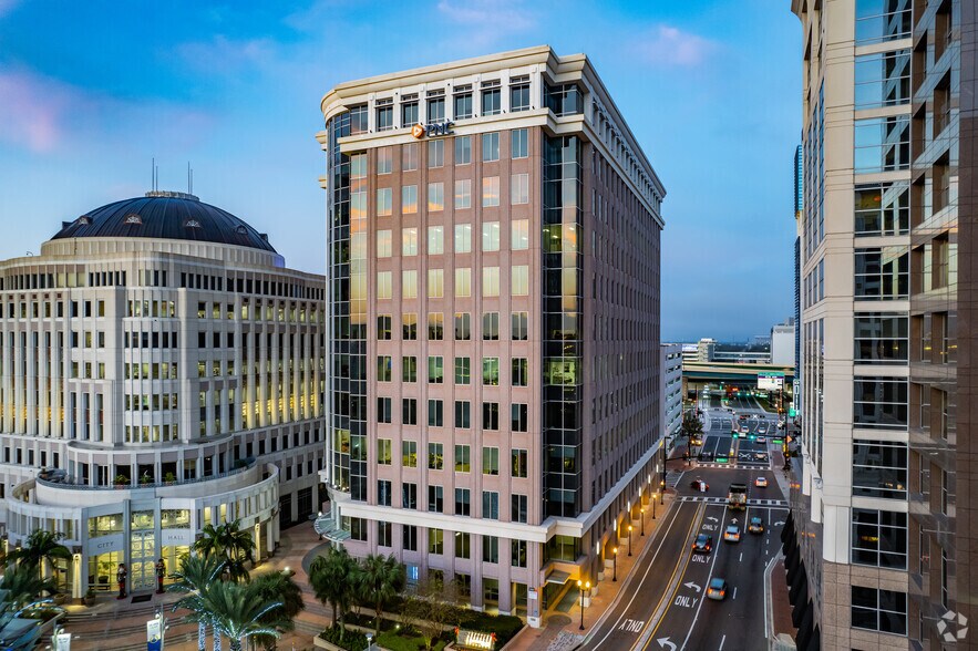 More Photos Of 420 S Orange Ave, Orlando Unknown For Lease