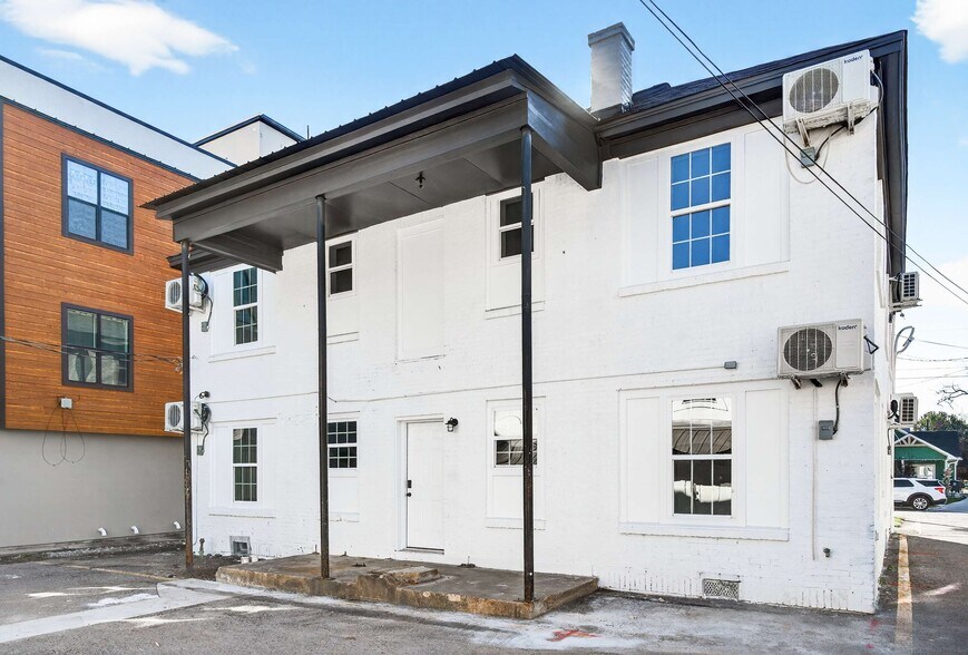 More Photos Of 439 W 9th St, Dallas Apartments For Sale