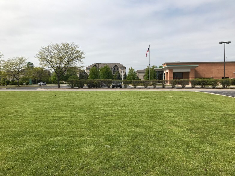 More Photos Of 14328 Pinewood Dr, Orland Park Land For Sale