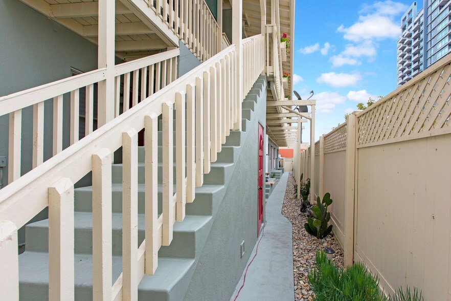 More Photos Of 1130-1134 11th Ave, San Diego Apartments For Sale