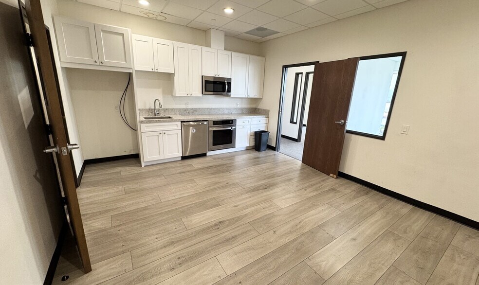 More Photos Of 1132 Olympic Dr, Corona Manufacturing For Sale