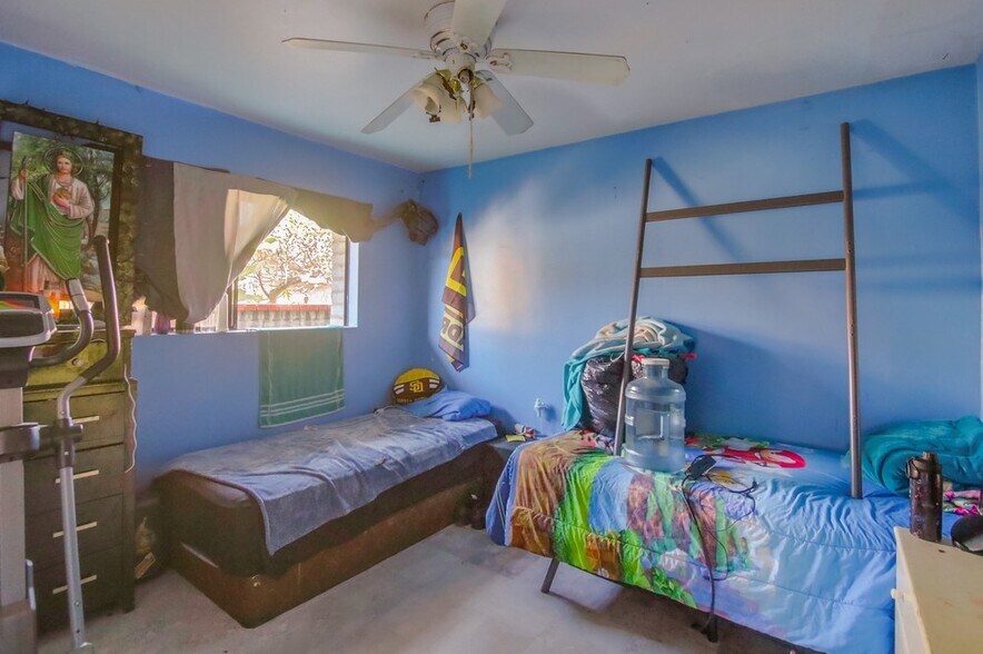 More Photos Of 215 Willie James Jones Ave, San Diego Apartments For Sale