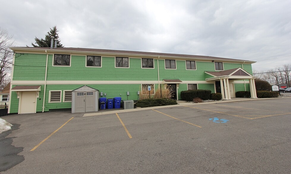 More Photos Of 131 Orchard Park Rd, West Seneca Office For Sale