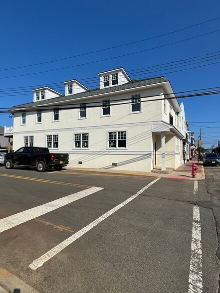 Primary Photo Of 132 Bay Ave, Highlands Storefront Retail Residential For Lease