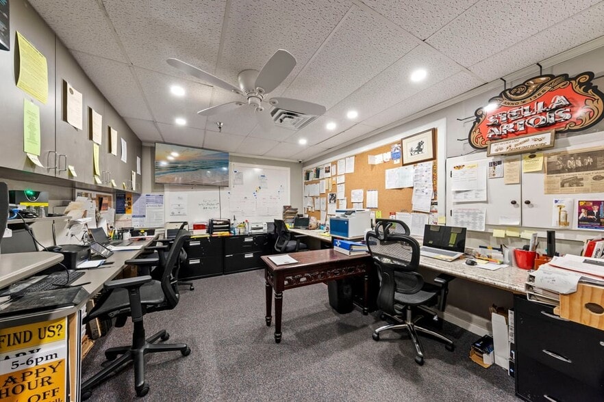 More Photos Of 4725 Vincennes Blvd, Cape Coral Restaurant For Sale