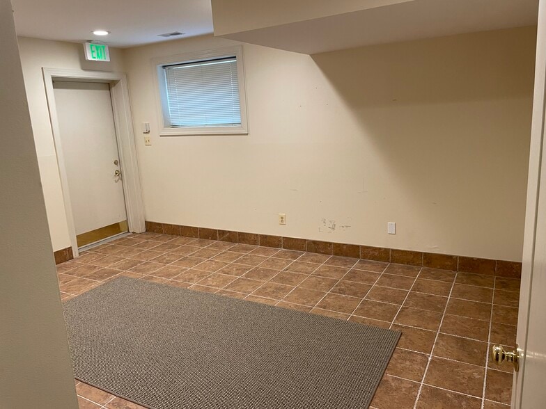 More Photos Of 2401 York Rd, Timonium Medical For Sale