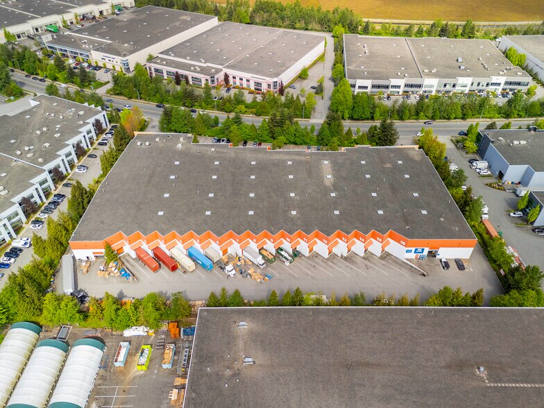 More Photos Of 8085 N Fraser Way, Burnaby Warehouse For Lease