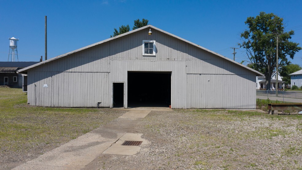 More Photos Of 283 N Main St, Fredericktown Industrial For Sale