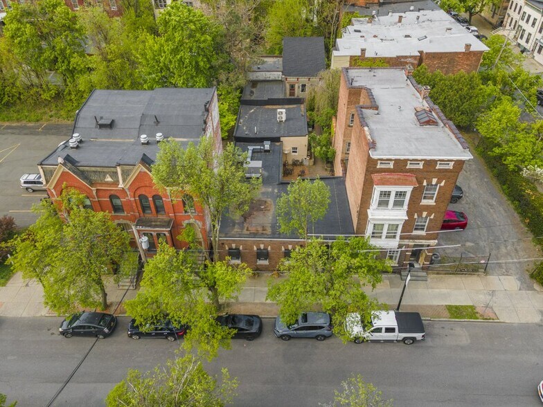 More Photos Of 340 Hamilton St, Albany Restaurant For Sale