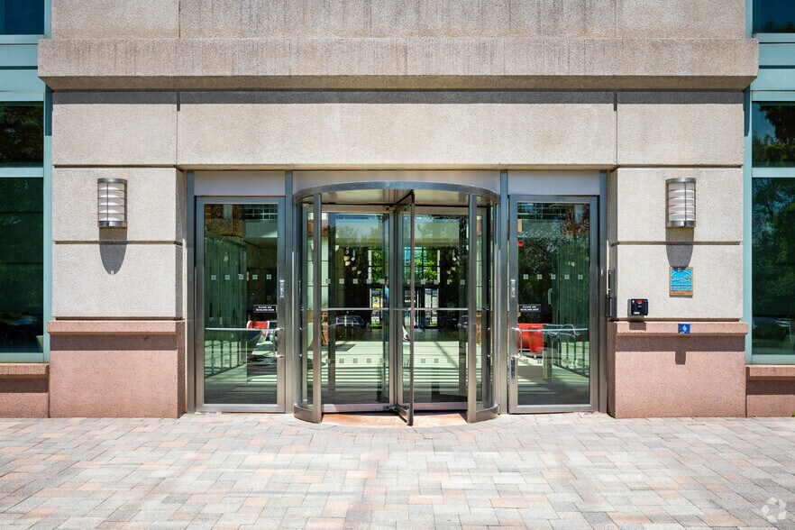 More Photos Of 8 Campus Drive Dr, Parsippany Coworking Space