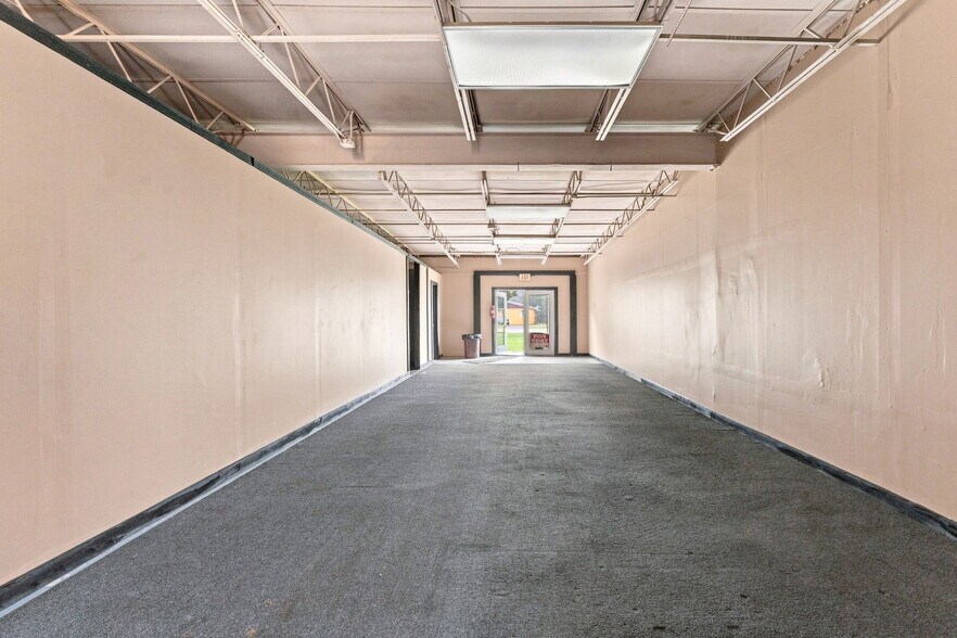 More Photos Of 4643 73rd Ave, Pinellas Park Manufacturing For Sale
