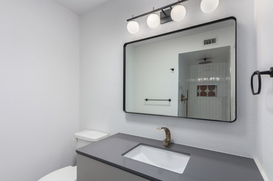 More Photos Of 6540 N Central Ave, Phoenix Apartments For Sale