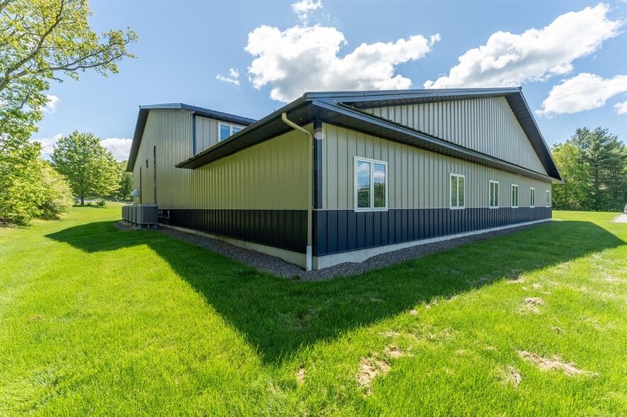 More Photos Of 51 Ridge Rd, Putnam Industrial For Sale