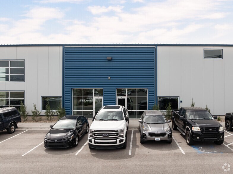 More Photos Of 6556 S Airport Rd, West Jordan Industrial For Lease