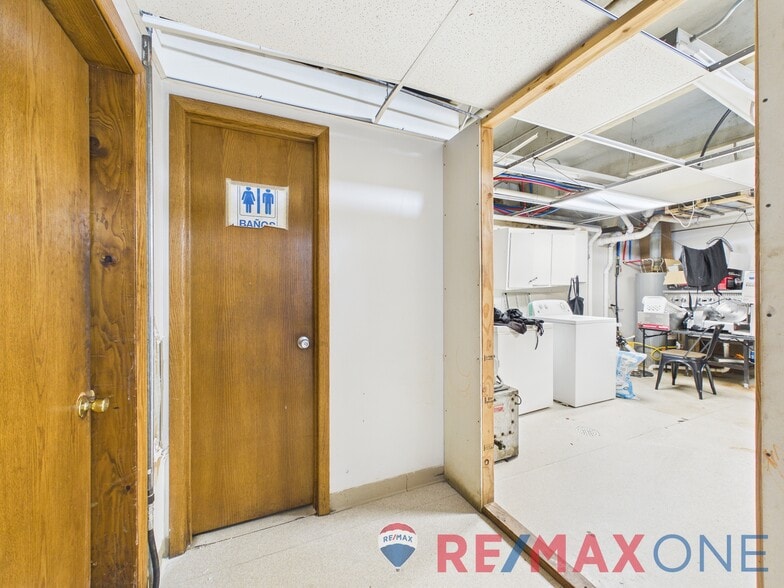 More Photos Of 108 W Kansas Ave, Garden City Office For Sale
