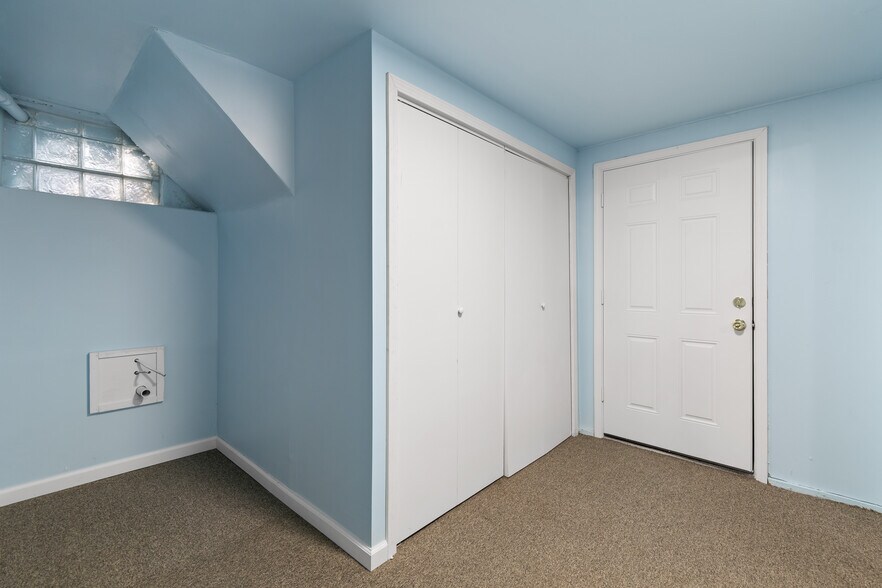 More Photos Of 1305 Brown St, Akron Storefront Retail Residential For Sale