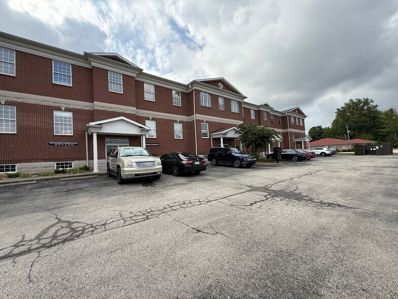 More Photos Of 12305 Westport rd, La Grange Office For Sale