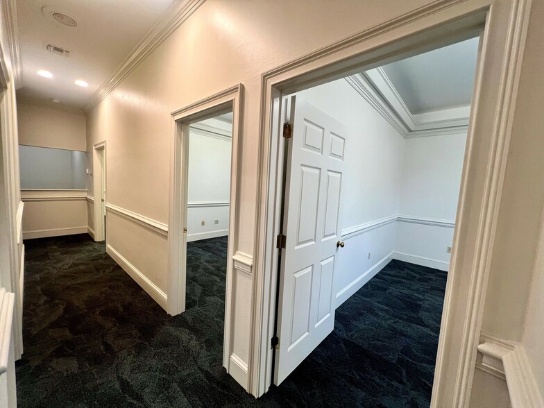 More Photos Of 2833 Remington Green Cir, Tallahassee Office For Sale
