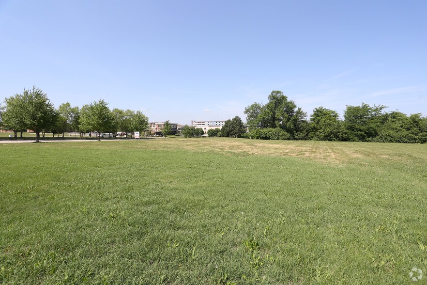 More Photos Of 13480 Briar St, Leawood Land For Sale