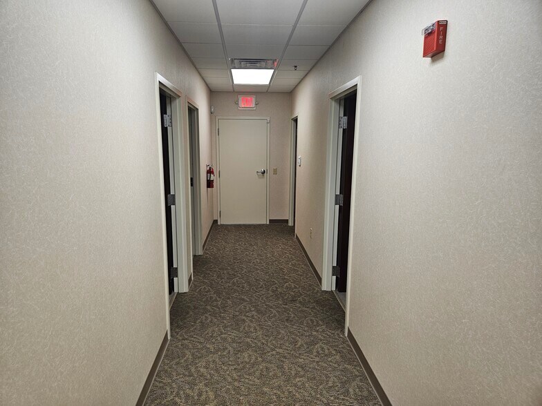 More Photos Of 1600 Sixth Ave, York Medical For Lease