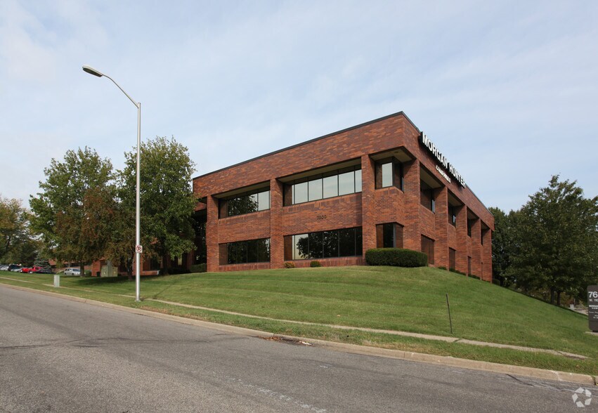 Primary Photo Of 7600 W 110th St, Overland Park Office For Lease
