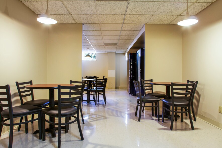 More Photos Of 2821 N Ballas Rd, Town And Country Medical For Lease