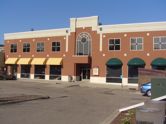 Primary Photo Of 207 N Chestnut St, Chaska Office For Lease