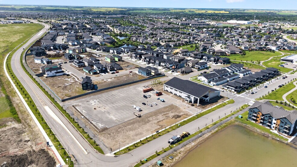 More Photos Of 200 Greenfield link, Fort Saskatchewan Storefront For Lease