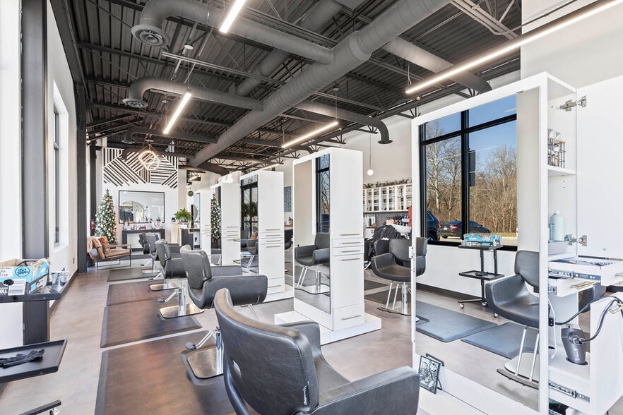 More Photos Of 5334 Warner Rd, Columbus Unknown For Lease