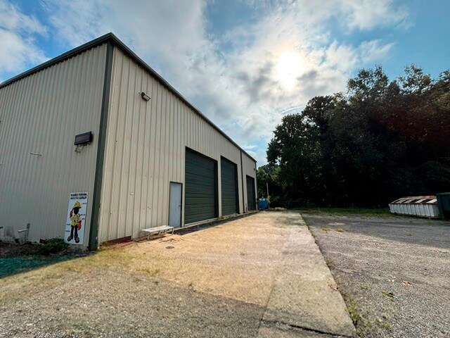 More Photos Of 89 Pagan Ave, Smithfield Industrial For Sale